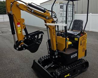 2026 CFG Mini Excavator H13R, Unused