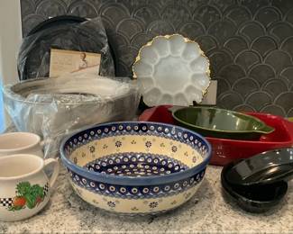 Wolfgang Puck Kitchen Bakeware, Serving Bowls Tableware