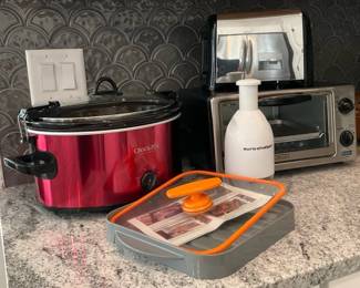 Crock Pot, Bella Toaster Oven Kitchen Appliances