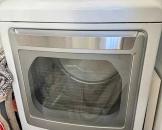 CT141LG Large Capacity FrontLoading Gas Dryer DLGX5681W White