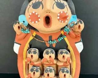 CT132Native American Pueblo Storyteller Figurine