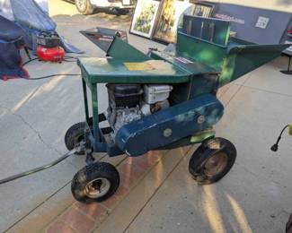 CT109Wood Chipper And Compost Shredder Combo