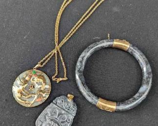 CT180VBlack Jade Bracelet And Pendant And Phoenix Pendant Apple Green Jade
