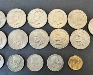 CT176Eisenhower Dollars inc. Bicentennial, 90  40 Silver Half Dollars FranklinKennedy, Sacagawea