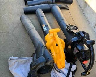 CT125Black And Decker  Yard Man Corded Electric Blowers with Attachments  Bags