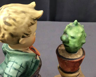 Lot 121: Vintage Hummels