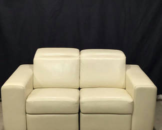Lot 149: Jaymar Leather Power Reclining Loveseat