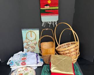 Southwestern Party  Decoration Lot  Baskets, Linens, and More