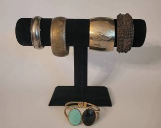 Vintage Bangle Bracelet Lot  5 Pieces