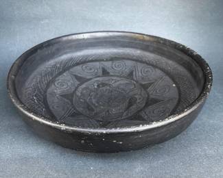 Signed Doa Rosa Etched Dish FloralBird Barro Negro Oaxaca Mexico Pottery