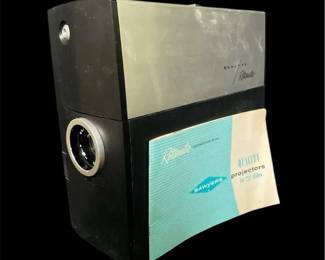 Rotomatie 600 Projector For 2x2 Slides, w Manual  Powers On and Projects Light