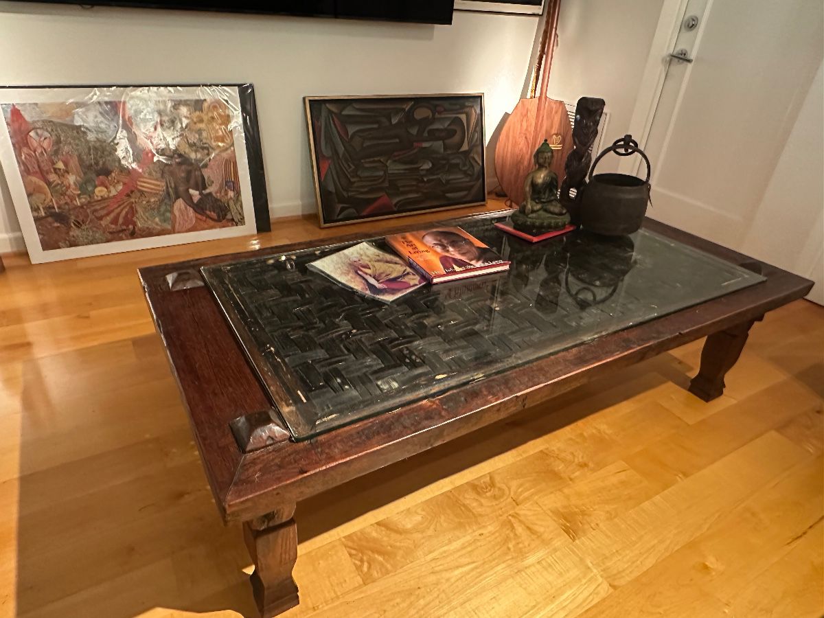 STUDIO CITY HOLLYWOOD COLLECTIBLE ESTATE starts on 10/10/2026