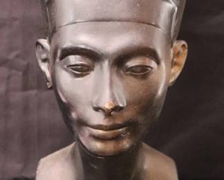 Large Vintage Bust Of Egyptian Queen Nefertiti In Patinated Bronze Look Finish