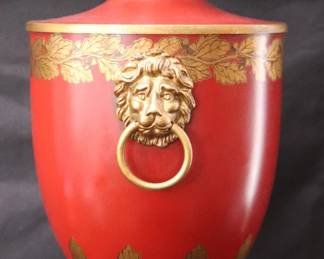 Vintage Red Neoclassical Urn-Form Toleware Table Lamp With Lion Handles
