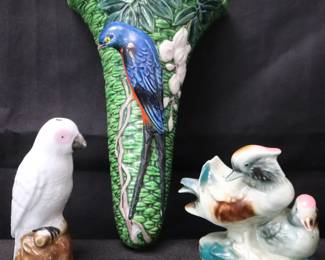 Vintage Vibrant Hand-Painted Raised Bird Figure Ceramic Wall Pocket And 2 Small Porcelain Bird Figurines