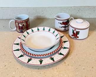 Sakura Magic of Santa Dinnerware