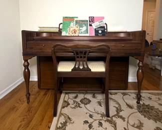 Cable-Nelson Spinet Piano and Bench