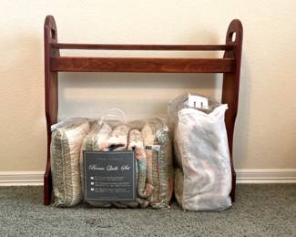 Quilt Rack and Quilt