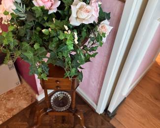 Mahogany Three-Drawer Plant Stand / Jardinière Stand with Lower Display Shelf