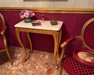 Louis XV Style Giltwood Marble-Top Console Table with Carved Cabriole Legs