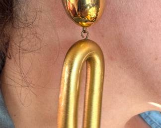 Oversized Brushed & Polished Gold-Tone Modernist Oval Drop Earrings