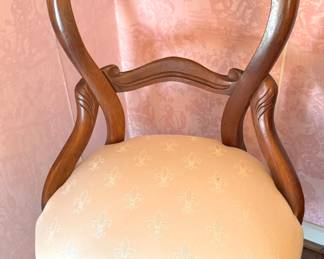 Victorian Walnut Balloon-Back Side Chair with Carved Frame & Fleur-de-Lis Upholstered Seat