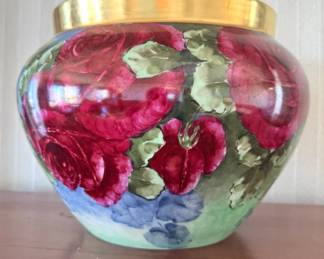 Limoges France Hand-Painted Porcelain Cachepot / Jardinière with Roses & Gilt Rim
