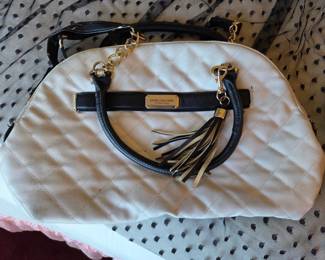 Jones New York Signature Quilted Cream & Black Handbag with Gold-Tone Chain Hardware & Tassel