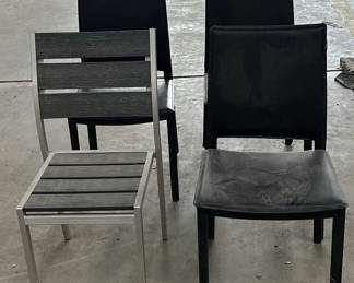 Lot 119: Set of Four Dining Chairs