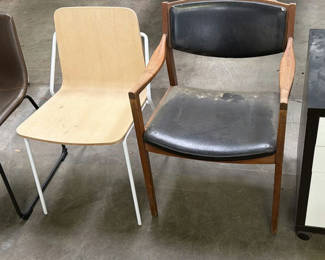 Lot 17: Three Chairs and Rolling File Cabinet