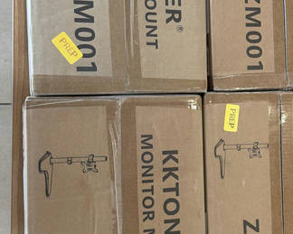 Lot 87: KKTONER ZM001 Monitor Mounts