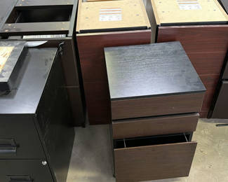 Lot 21: Assorted Office Filing Cabinets