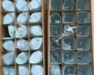 Lot 25: Boxed Stemmed Wine Glasses