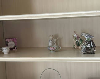 Lot 107: Voluspa Amaranth & Jasmine Candle Box, Floral Teacup, and Decorative Figurines
