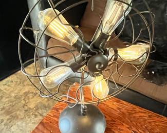 EDISON BULB "FAN LIGHT"