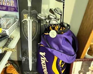 VIKINGS GOLF BAG & CLUBS