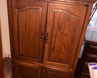 OAK TV CABINET