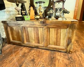 HEAVY LIFT=TOP RUSTIC COFFEE TABLE / TRUNK