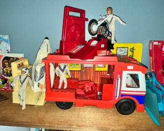 VINTAGE EVIL KNIEVEL FIGURES & ACCESSORIES!