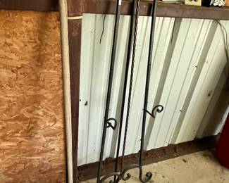 IRON EASEL