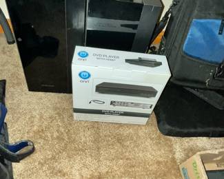 ONN DVD PLAYER IN BOX