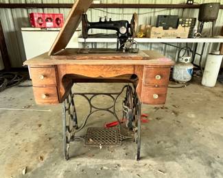 ANTIQUE "HOWARD" TREADLE SEWING MACHINE