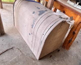 HUGE MAILBOX
