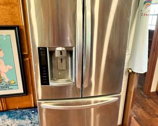 GREAT LG STAINLESS FRENCH-DOOR FRIDGE w/ FREEZER DRAWER