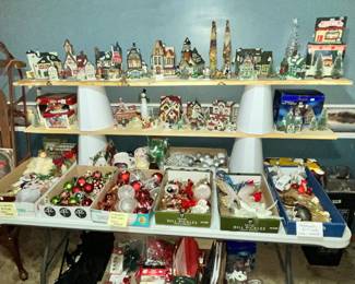 CHRISTMAS TABLE!
