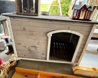 DOG HOUSE