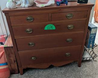 Antique chest of drawers