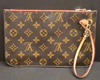 Louis Vuitton Neverfull MM Monogram Pouch