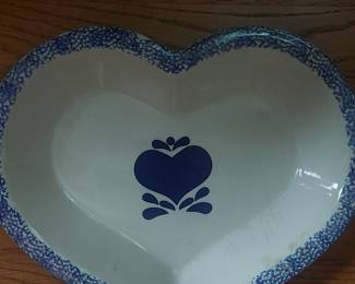 Pfaltzgraff Folk Art Heart-Shaped Pie Plate