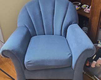 Stratford Company Shell-Back Accent Chair